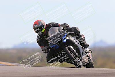 media/Nov-05-2022-SoCal Trackdays (Sat) [[f8d9b725ab]]/Turn 9 (110pm)/